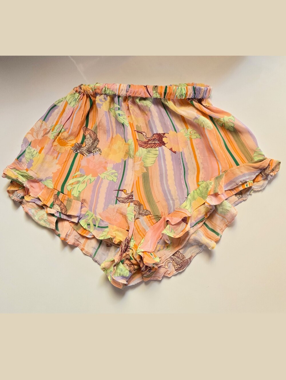 La Fuori Just Bellina Resort Wear Ruffle Frill Tap Mini Shorts Crane Print Small